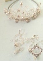 Дизайнерска корона за коса и обици за сватба и бал в цвят розова пудра - Rose Blush by Rosie